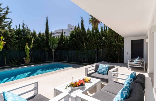 Guadalmina Villa | Private Luxury Villa, Heated Pool & Sauna