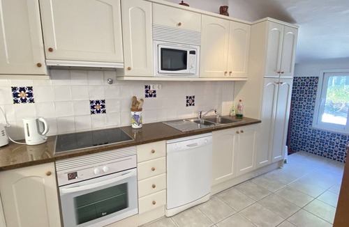 Vale de Covo Villa | Private Villa with Heated Pool, near town centre
