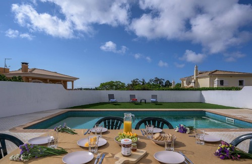 Albardeira Villa | QuietPrivateVilla - superwiffi