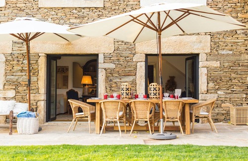 Armamar Cottage | Quinta do Gato (pintahouse.com)