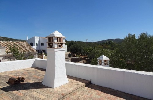 Santa Barbara de Nexe Villa | Quinta Roxana, Loulé, spacious villa, large private pool & garden, lovely views