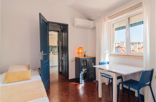 Santo Amaro Apartment | Riverfront studio