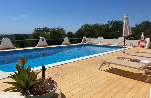 Albufeira Apartment | Self-contained floor of Quinta/Villa