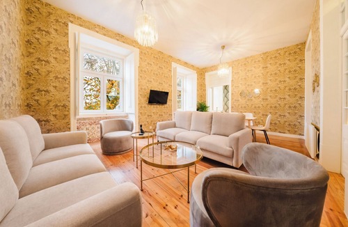Chiado Apartment | Spacious 5BR Apartment, Central, Stylish
