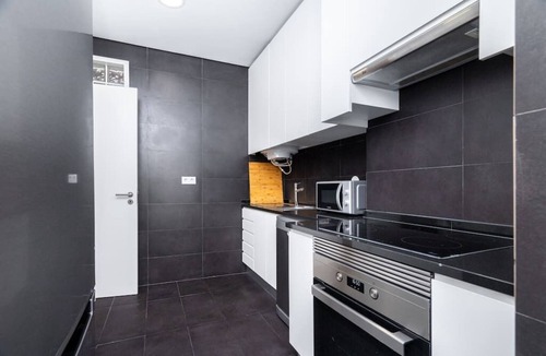 Lisbon Old Town Apartment | Spacious apartment perfect for families & friends in central location