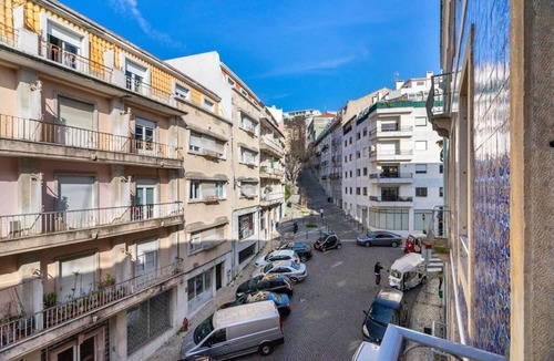 Lisbon Old Town Apartment | Spacious apartment perfect for families & friends in central location