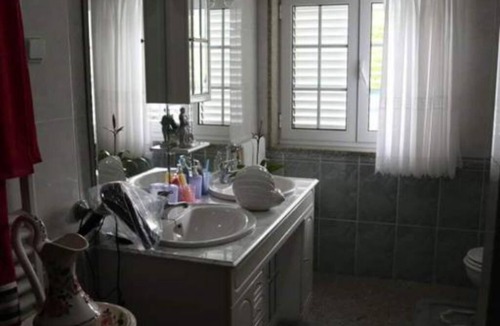 Vila Nova de Cerveira Villa | Spacious House with 5 Bedrooms, Garden and Barbecue Area