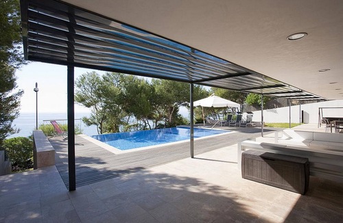 Tamarit Villa | Spacious vacation villa