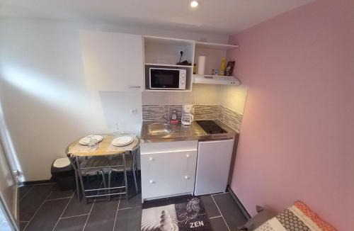 Limoges Apartment | studio 8