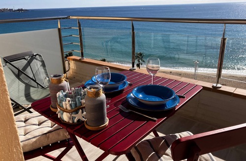 Calonge Apartment | Studio Apartment "Costa Brava Beach" with Sea View, 2 Private Terraces & Wi-Fi