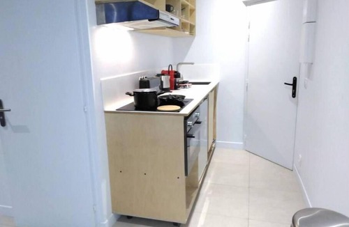 Cachan Apartment | Studio overlooking garden