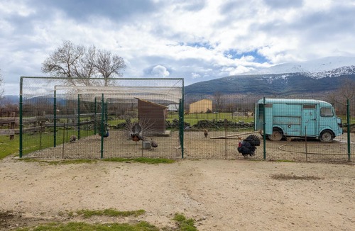 Santo Tome del Puerto Apartment | Studio 'Vaca' with Mountain View and Private Garden