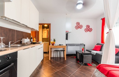 Peniche de Cima Apartment | Studio with Backyard 100m of Peniche-Baleal Beach