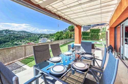 Sa Riera House | Stunning private villa for 8 people with A/C, WIFI, private pool, TV and patio