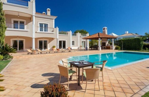 Quinta do Lago Villa | Superbly located 5 bedroom villa Quinta do Lago A314 - Almancil, Algarve