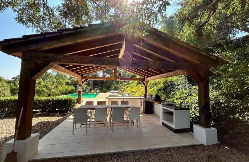 Tomar Villa | The Art House
