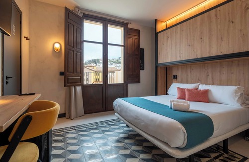 Centro - Sagrario Hostel | The Central House Granada Elvira Hostel