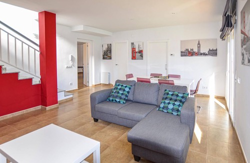 Macanet de la Selva House | This spacious vacation home has its own pool and is located in the urbanization Maçanet de la Selva,