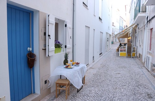 Nazare House | Tiny House