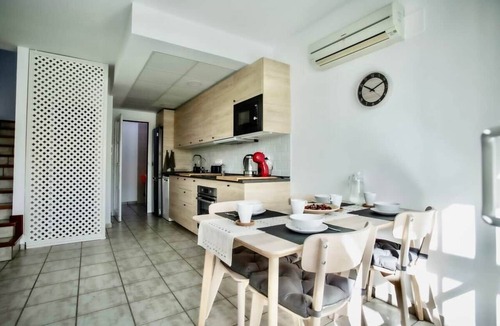 Pasito Blanco Apartment | To complete