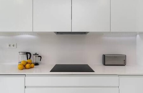 Sao Domingos de Benfica Apartment | Urban Retreat w/Parking & AC by Benfica Stadium