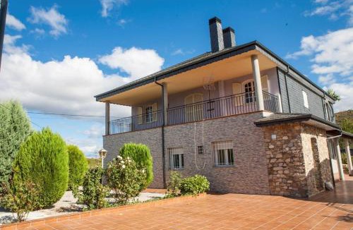 Corullon Villa | VILLA DAVID