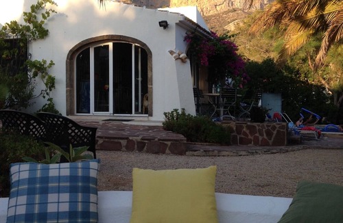 Ermita Villa | Villa de Charme Avec Jardin, Piscine au Sel, bbc et Ping Pong
