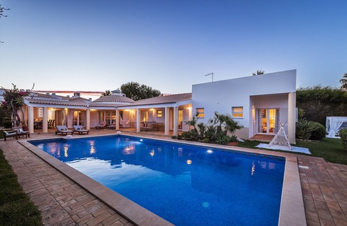 Branqueira Villa | Villa Dome OCV - Private Heated Pool