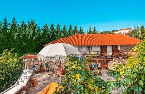 Monaco House | Villa Dos Cedros