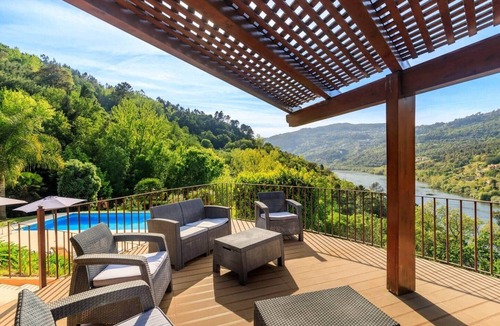Cinfaes House | Villa in the Douro - Quinta de Pias. Perfect for families!