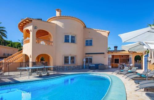 Moravit Villa | Villa Navacerrada by Villa Plus