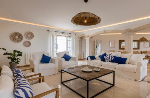 Colares Villa | Windmill Beachfront Villa