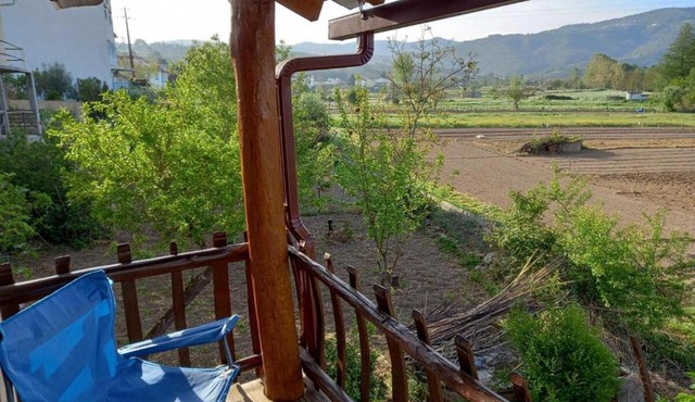 1 bed - Sleeps 4 - Pets - Balcony - Mtn View in Arganil