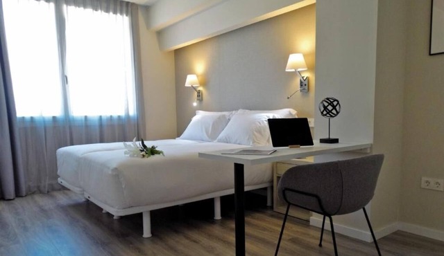 2 Spacious Units Perfect for Families or Groups Near Bilbao's Best Spots in Bilbao