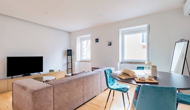 2BR Chic&Bright with 120sqm. in Campo de Ourique in Lisbon