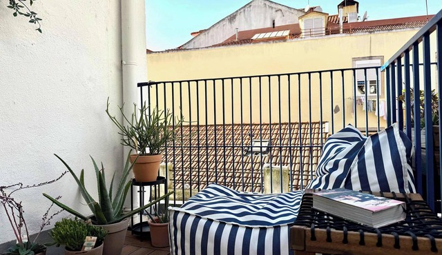 2BR ❤️ Terrace, AC, EV, Tram 28, Historic Center in Lisboa