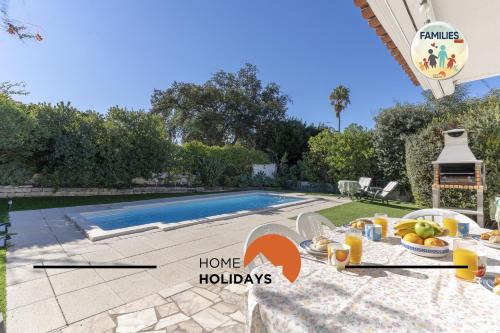 #329 Villa w Pool Family Stay in Albufeira