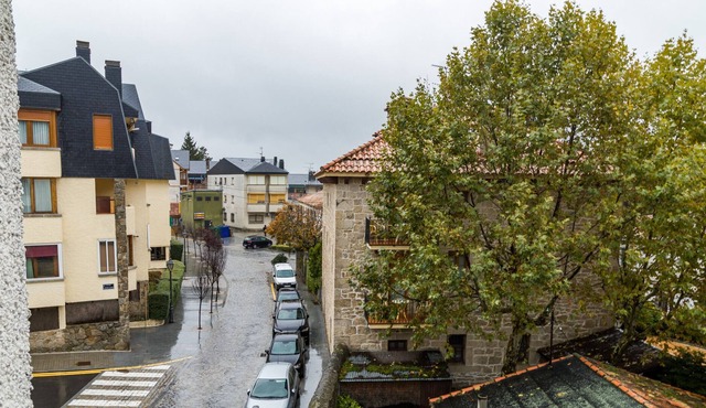 Amazing studio with A/C (cool and heat) and internet located at Navacerrada town! in Navacerrada