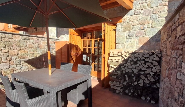 Apart. Rustico CON Terraza in Vilallonga de Ter