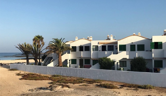 Apartamento Los Lagos| Direct to the beach & sea | Terrace | BBQ | Top WiFi in El Cotillo