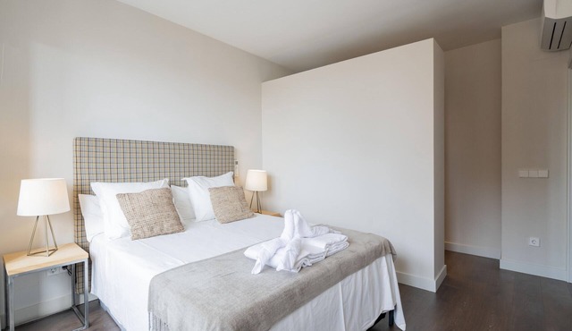 Apartment Chamartín Parking&Pool&Gym PXII92 in Madrid