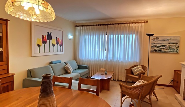 Apartment 'Ocean and River' with Wi-Fi in Torreira