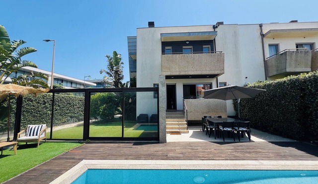 Atlantic House - Beachfront Luxury House in Vila Nova de Gaia