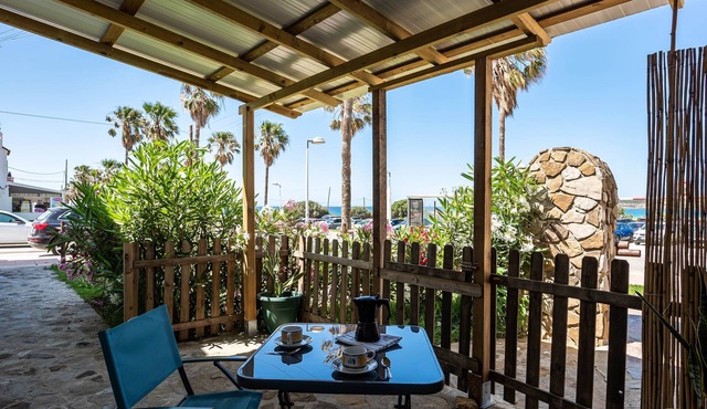 Beachfront House Bolonia 2 - 2 min to Beach, Sea Views & Wi-Fi in Cadiz