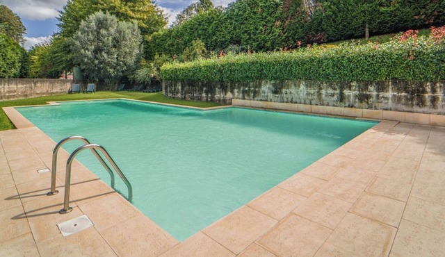 Braga exclusive flat with pool and gardens in Braga