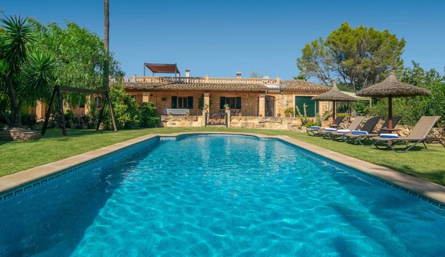 CA SA NINA - Villa with private pool in Inca. Free WiFi in Inca