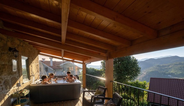 Caminho Gerês | heritage mountain cottage - jacuzzi in Lindoso