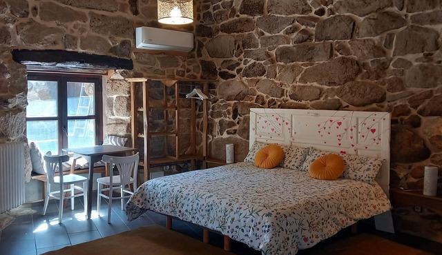 'Casa Agarimo' with Shared Pool, Whirlpool Tub, and Barbecue in Acevedo