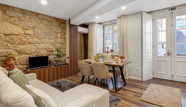 Casa ao Lado – In the Heart of Ponte de Lima with Private Entrance and Full Comfort in Ponte de Lima