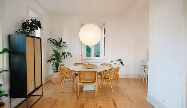 Casa Azul-City Villa by the Sea in Estoril, Cascais. 25 minutes from Lisbon! in Estoril